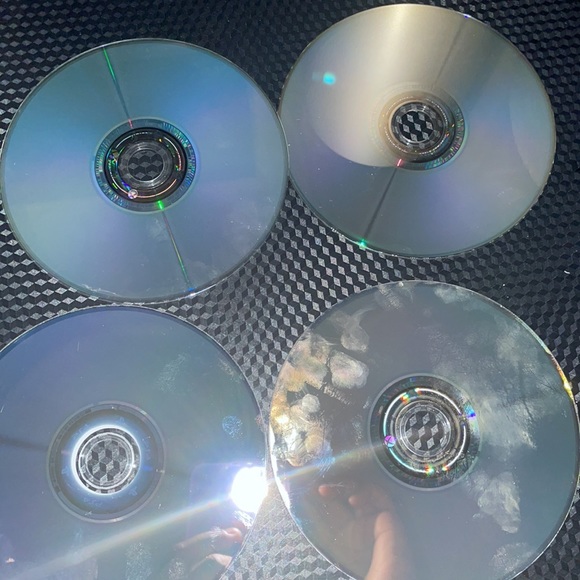 NBA2K21,GRAND THEFT AUTO5,CALL OF DUTYWW2 XBOX GAMES AND ASTRO BOT 1PS4 GAME - Picture 6 of 7